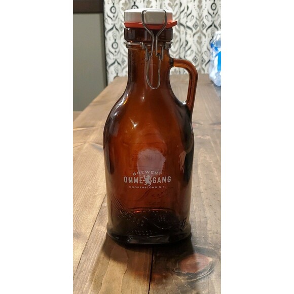 RARE Game of Thrones/Brewery Ommegang 1liter glass beer growler Fast shipping - Picture 2 of 6
